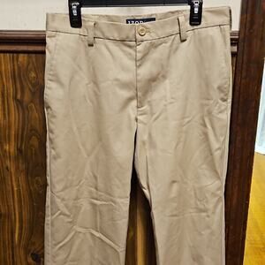IZOD Men's Beige Cotton Twill Straight Fit Chino Pants 32x34